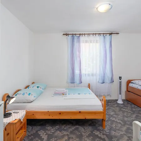 Mat بيت ضيافة فير