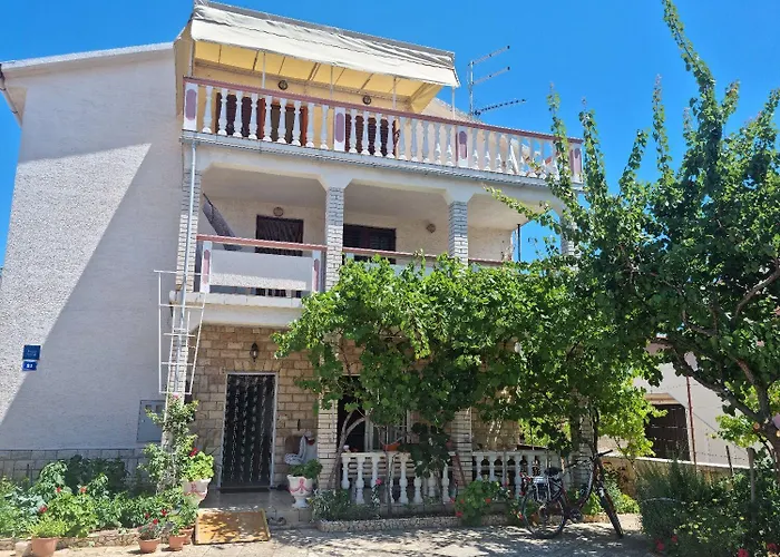 Mat Gostinjska kuća 3*