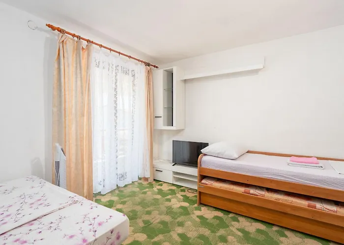 Mat Gostinjska kuća