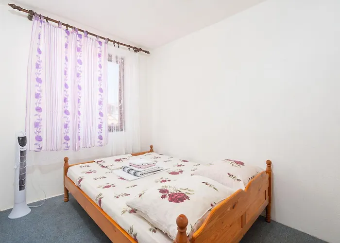 Mat Gostinjska kuća 3*