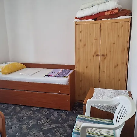 Mat Gostinjska kuća *