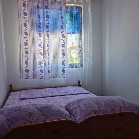 Mat Gostinjska kuća